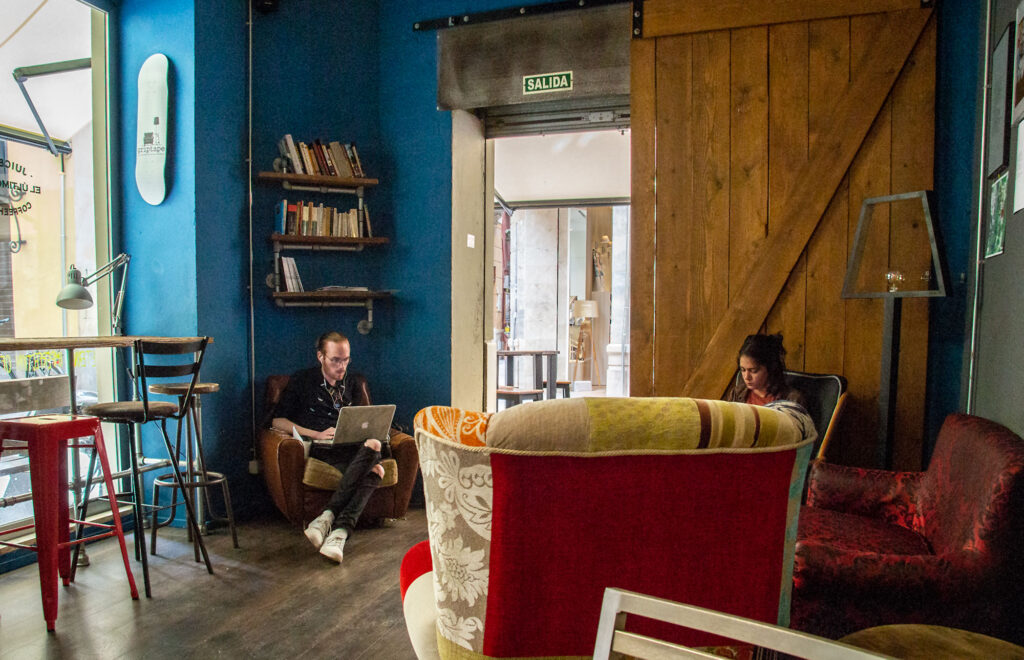 6 grandes cafés de Málaga: El Ultimo Mono