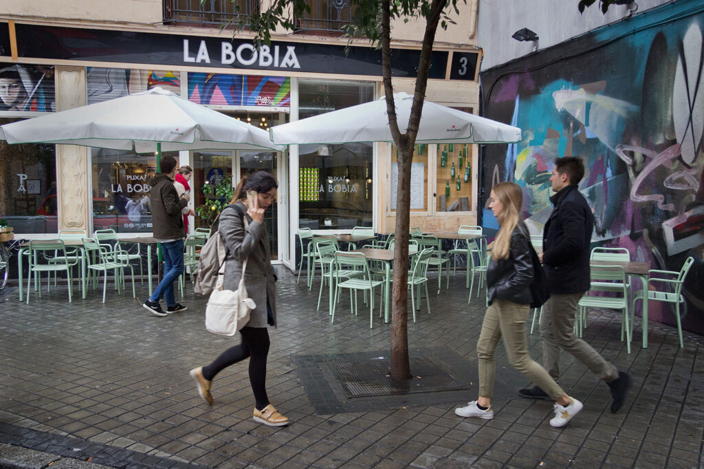 The Bobia Bar in Madrid has achieved cult status thanks to Almodóvar's film The Maze of Passion.