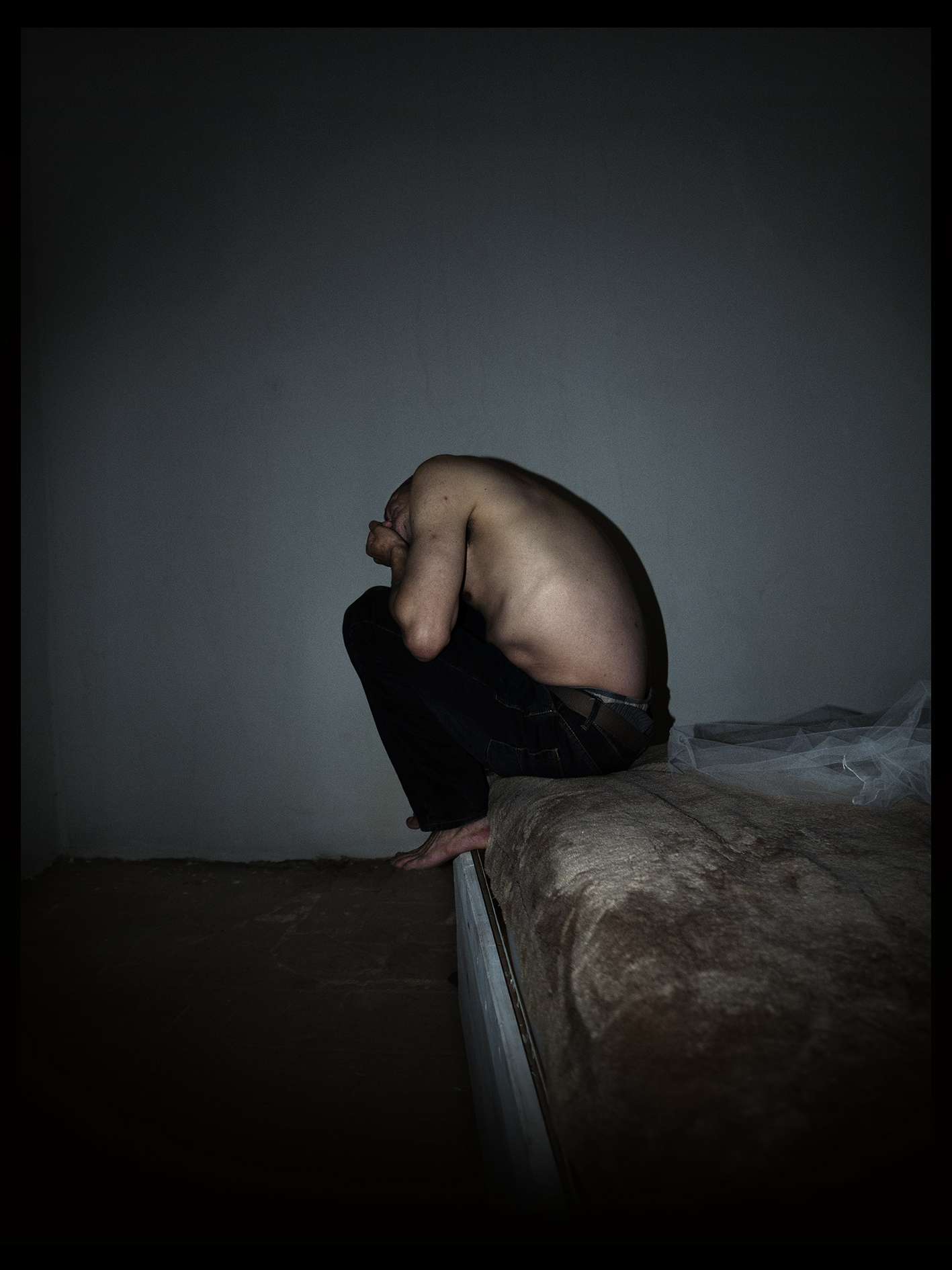 Udstillingen Corpus af Antoine d'Agata på PhotoEspaña i Madrid