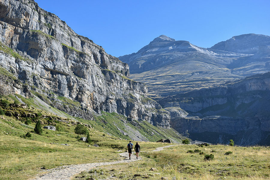 Hay muchas oportunidades para practicar senderismo en la provincia de Huesca, en Aragón.