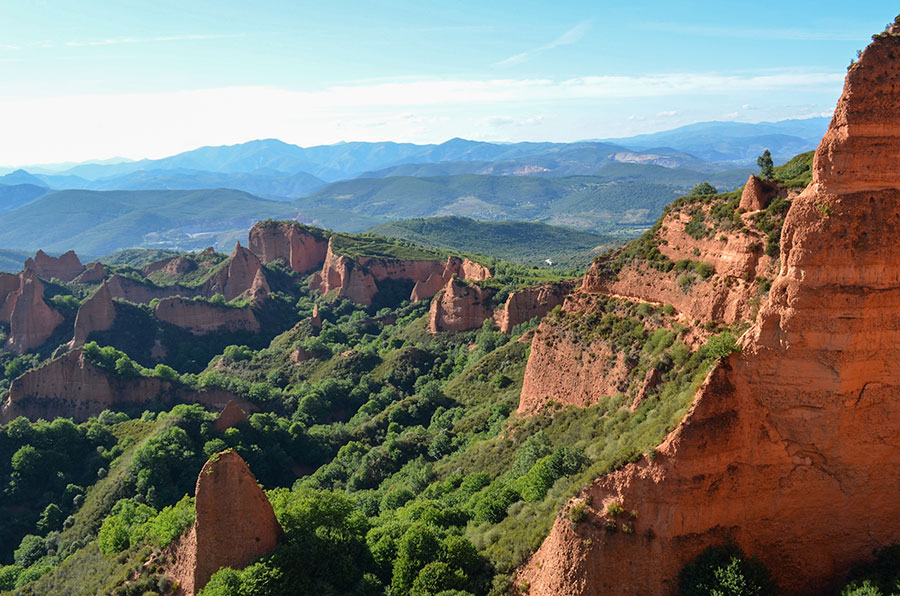 Las Medúlas es un paisaje insólito en el extremo noroeste de Castilla y León
