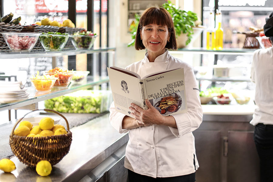 Vegetariske kogebøger til travle kvinder er en af Teresa Carles' mange projekter.