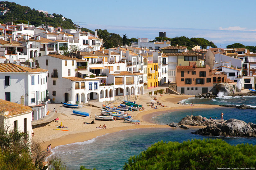 Calella de Palafrugell es una pequeña y encantadora ciudad de la Costa Brava