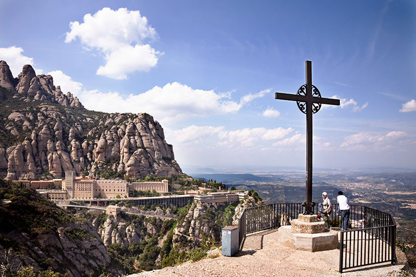Montserrat, en Cataluña, es una estupenda excursión de un día desde Barcelona.