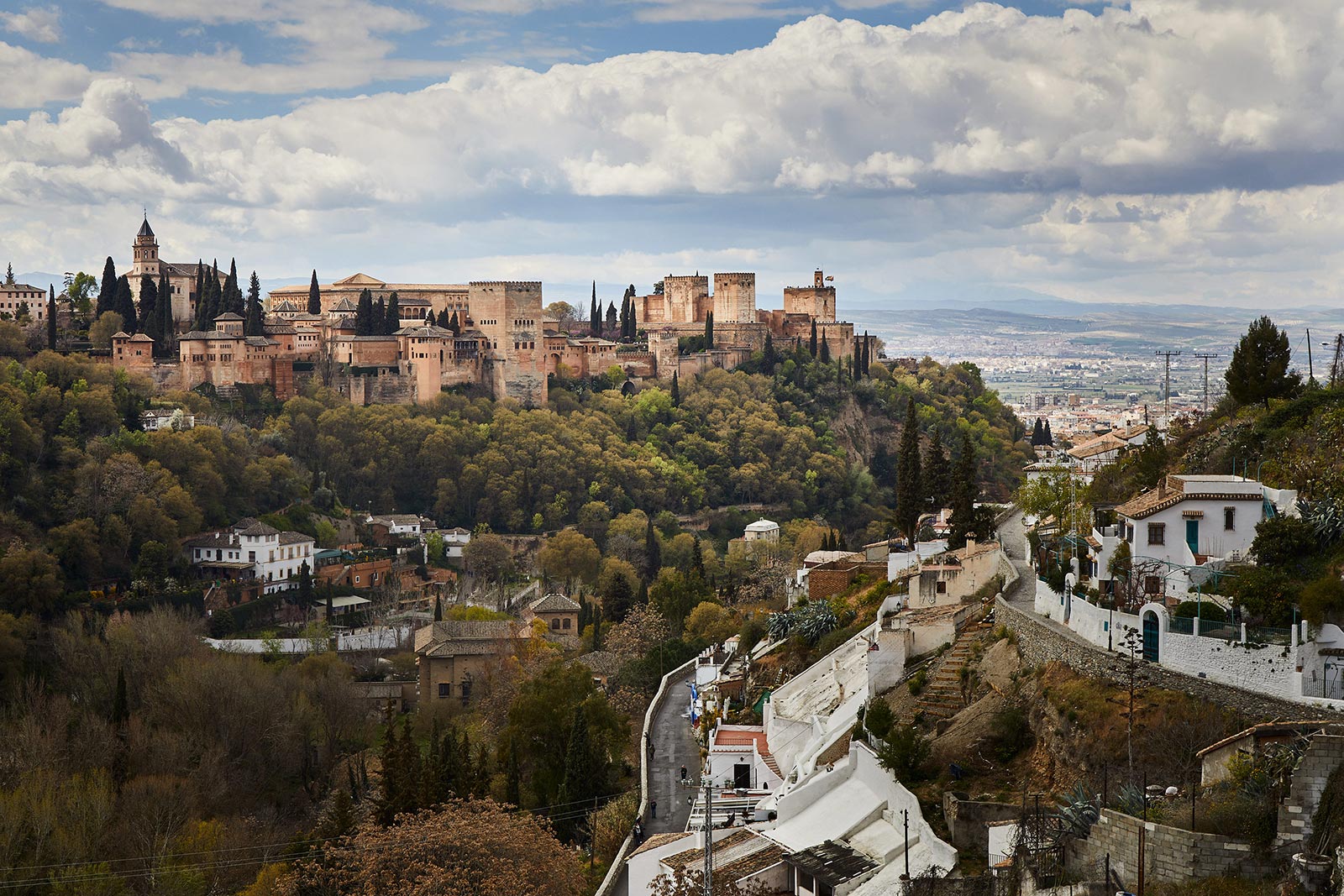 Alhambra in Granda: The palace you must see before you die