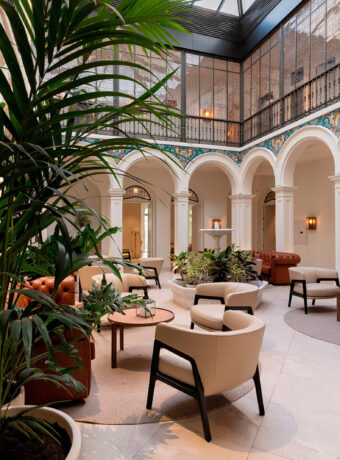 Hotel H10 Palacio Colomera: Overnat i elegant palads med fantastisk tagterrasse i hjertet af Córdoba